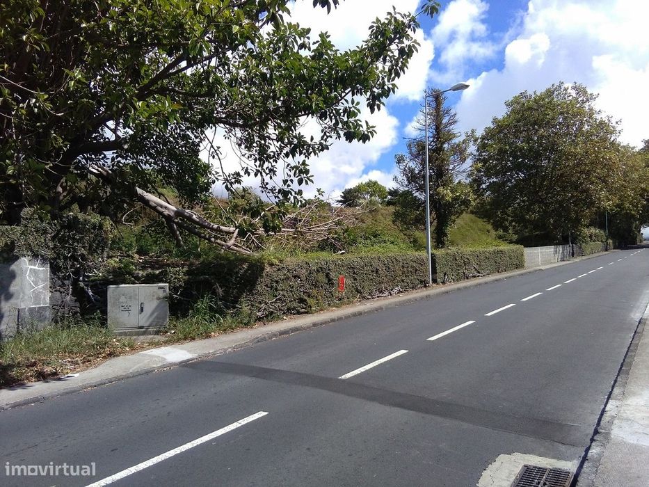 Terreno para construção em Ponta Delgada (São Pedro)