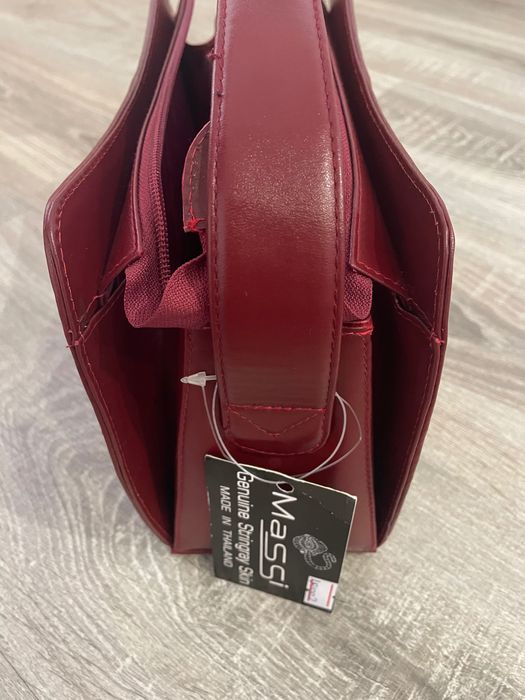 Сумка зі шкіри ската