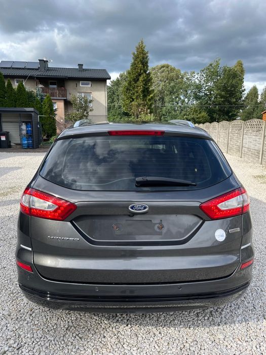 Sprzedam Forda Mondeo mk5 2017r