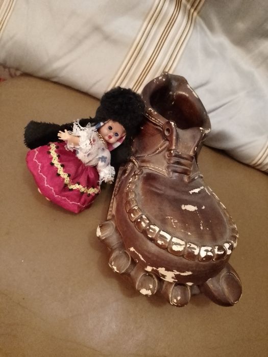 Quer dedoes?Sapatos de homem em louça c/dedoes a sair9E-Bonec2EDesde2E