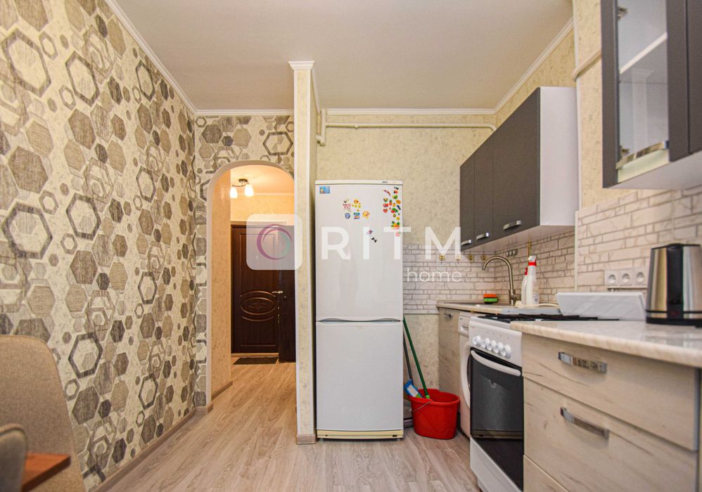 Здається 1-кімнатна квартира по вул. Миру