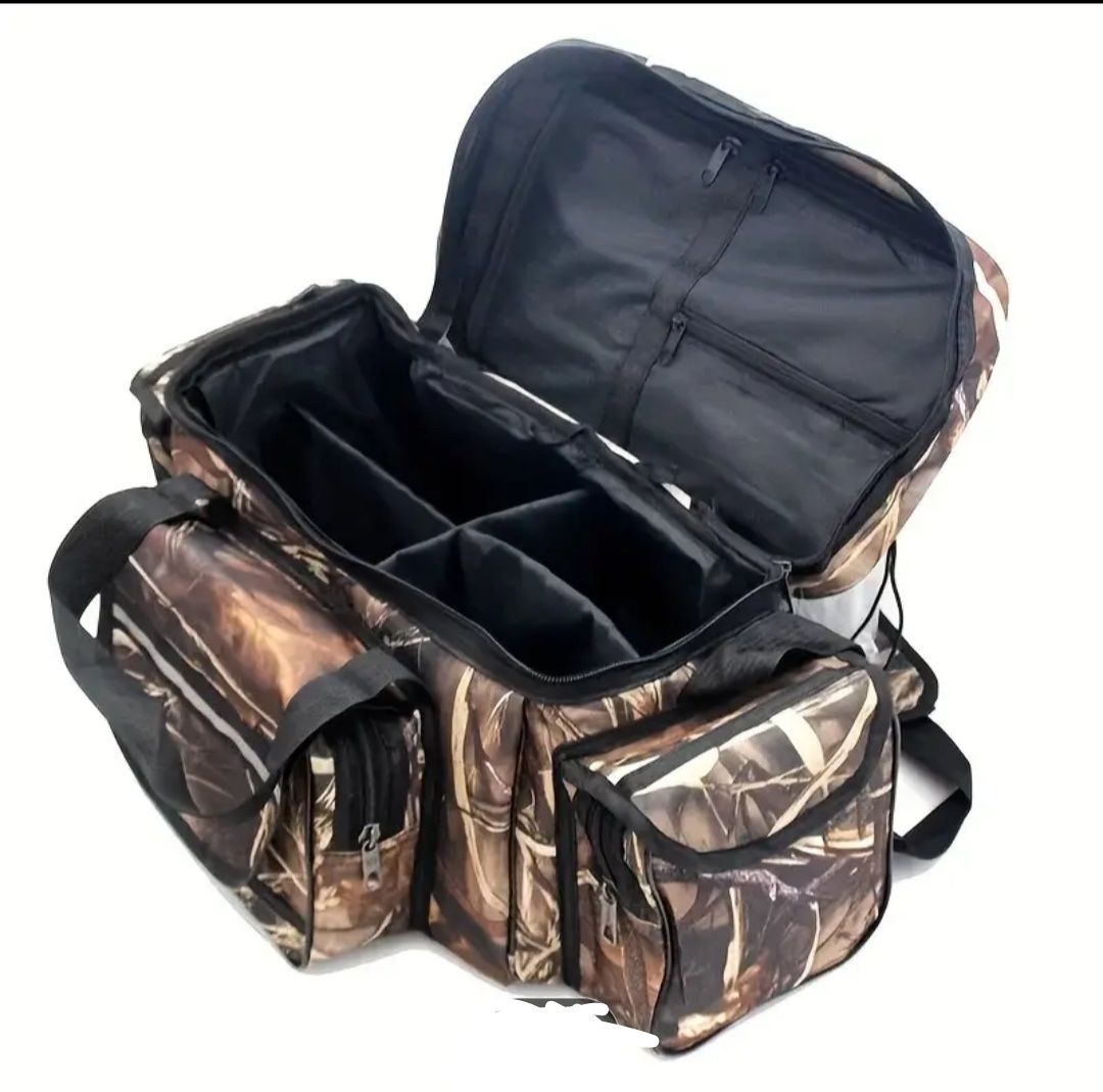 Saco para material de pesca/ caça.. 
Camuflado.
Excelente capacidade d