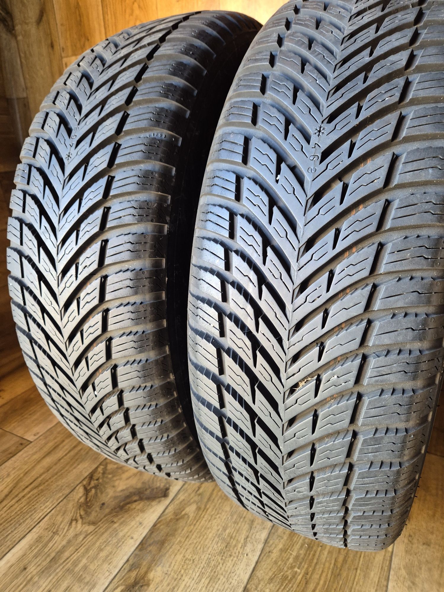 185/65/15 Nokian para Całoroczne 7,5mm rok21