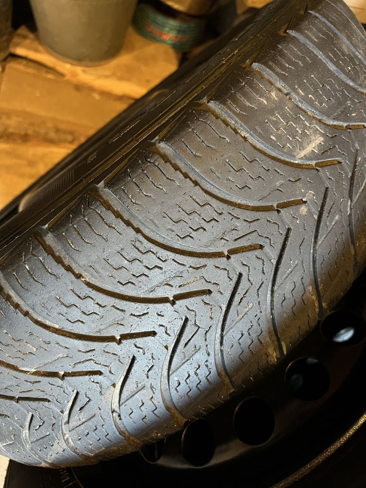 Колеса в зборі ,шини ,диски 185/65 R14 чотири штуки