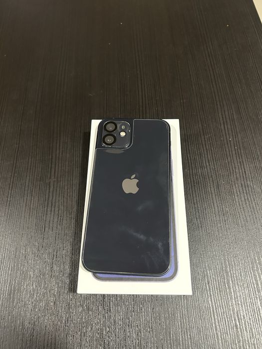 Iphone 12……………..