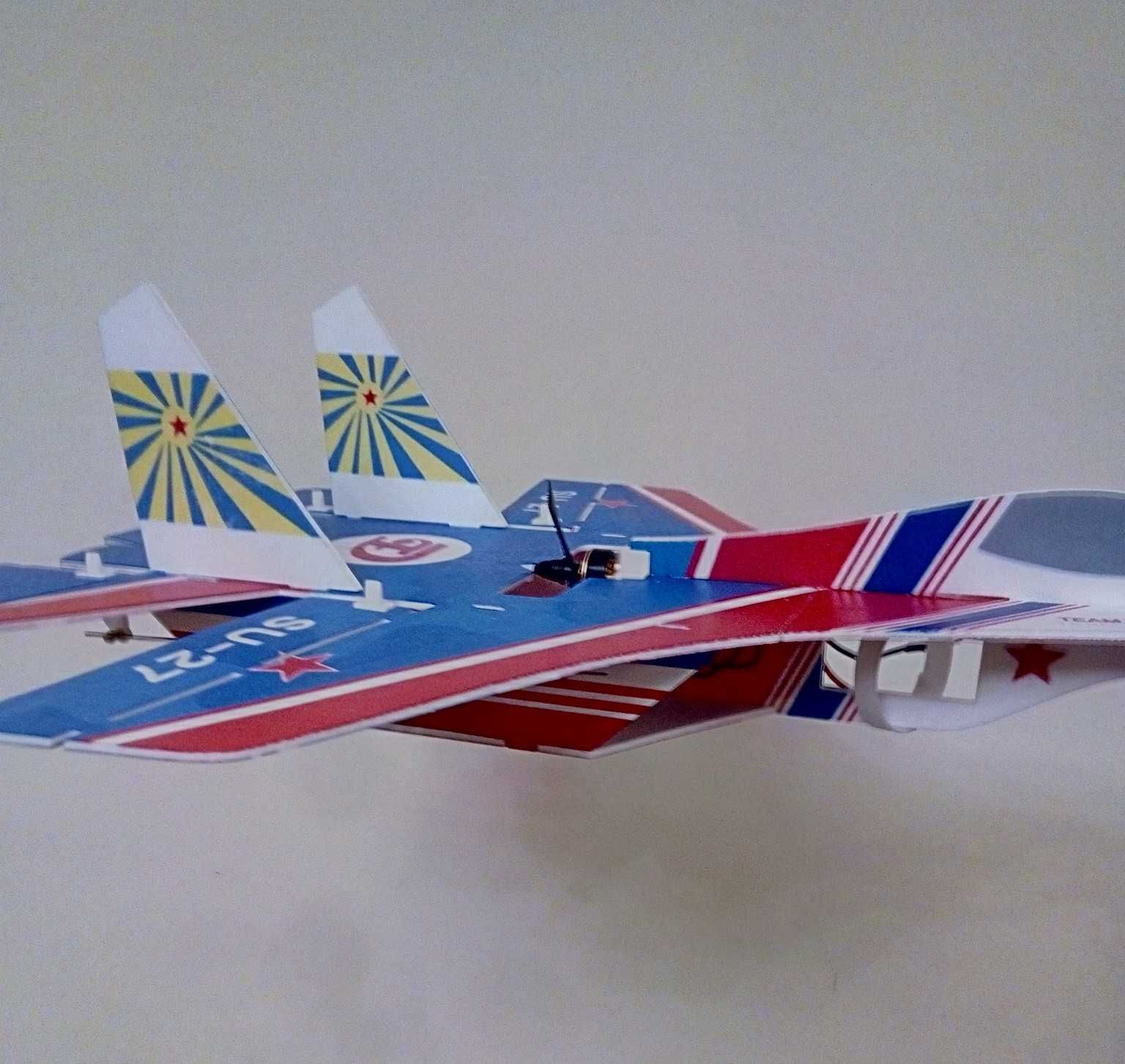 Samolot zdalnie sterowany RC Mini SU 27 KIT