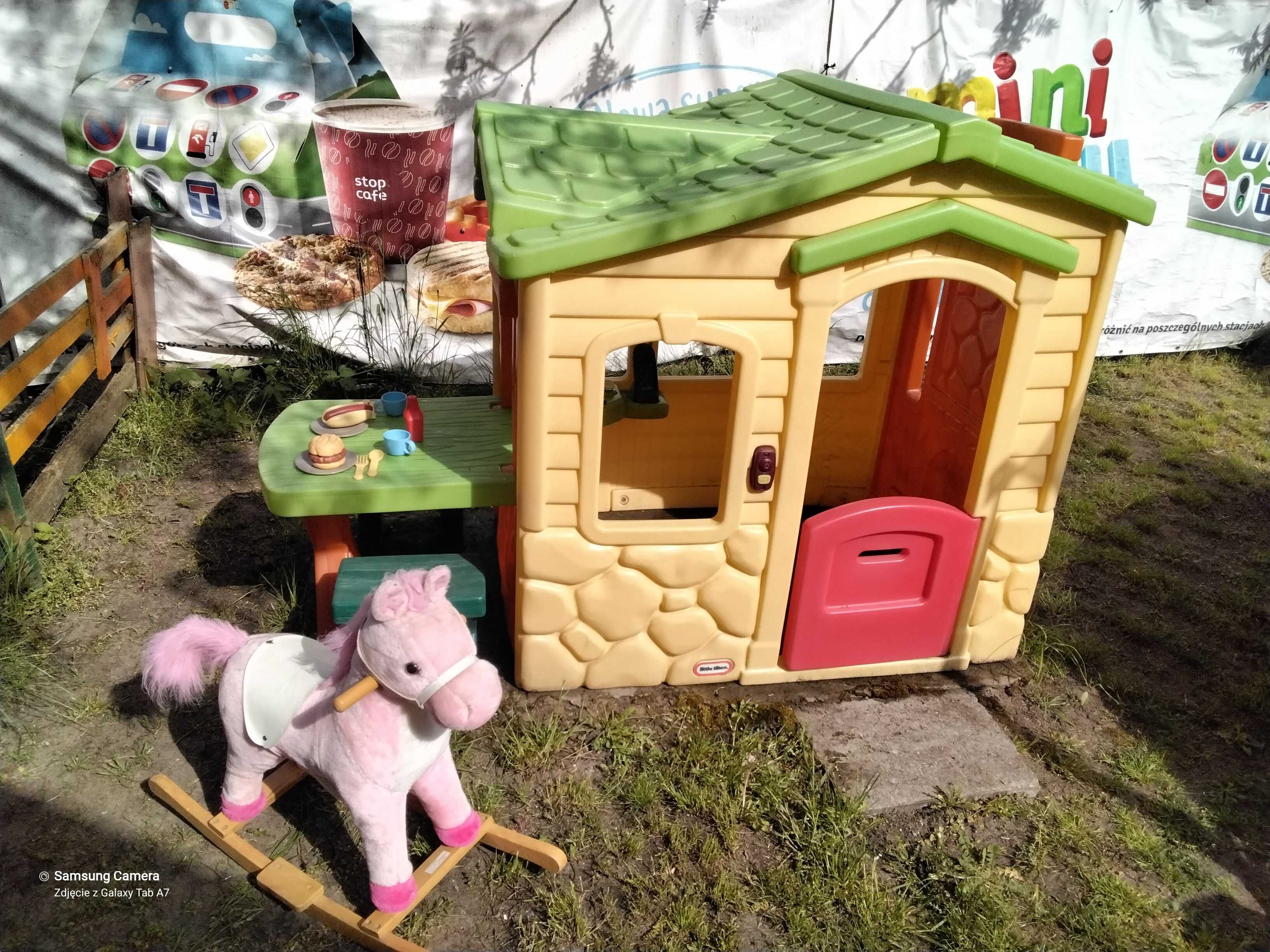 Domek Little tikes