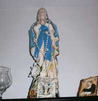 Duża i bardzo stara Figura Matki Boskiej. Uszkodzona, taniej.
