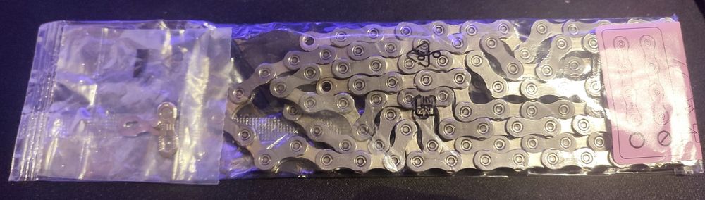 Łańcuch SHIMANO 105 / SLX CN-HG601 11s 114 ogniw + spinka