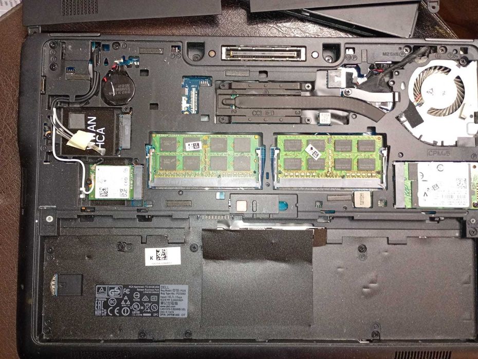 Dell Latitude E7250 uszkodzony