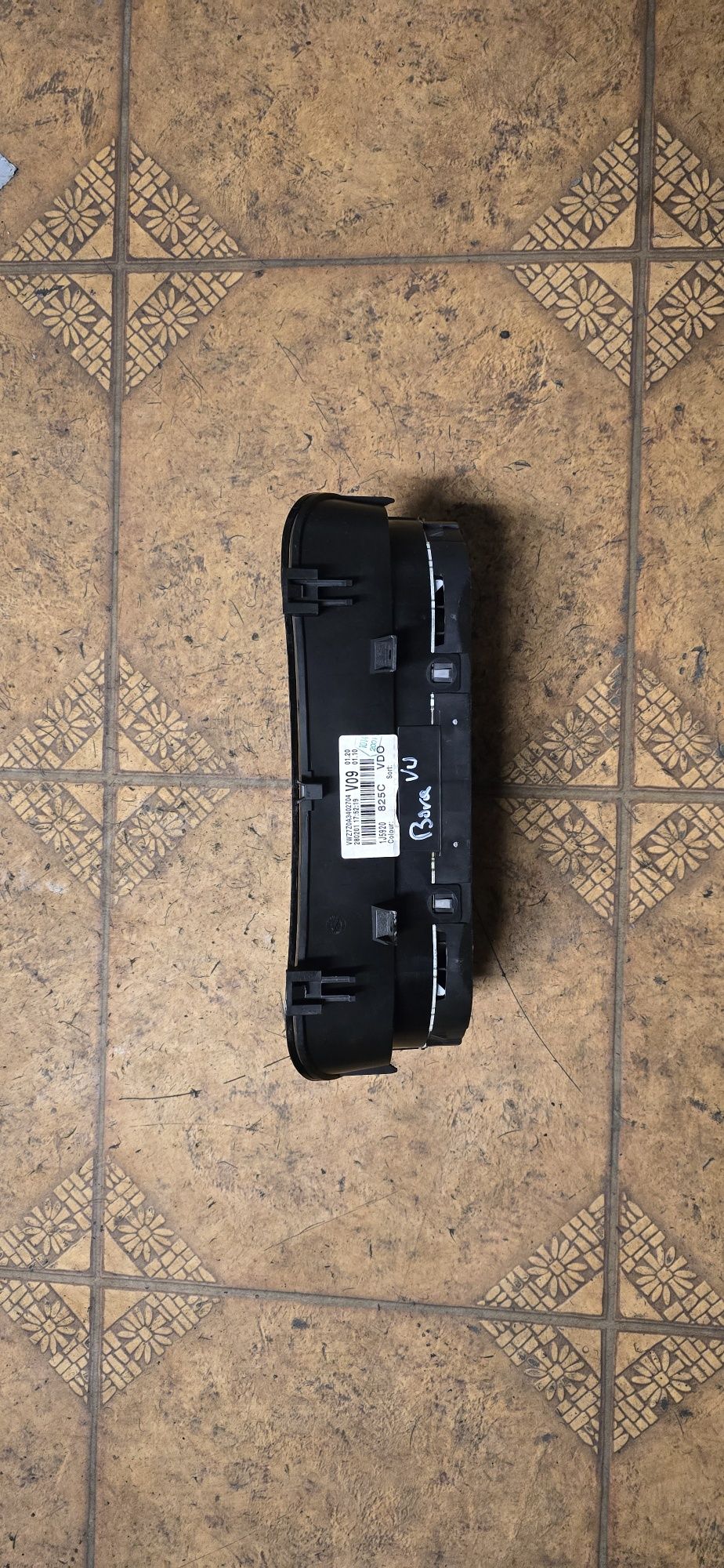 Licznik zegary VW Bora 1.9  1J592  0825C