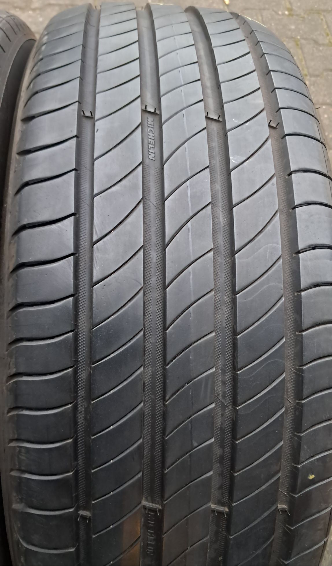 215/55R17 94V Michelin Primacy 4 AO