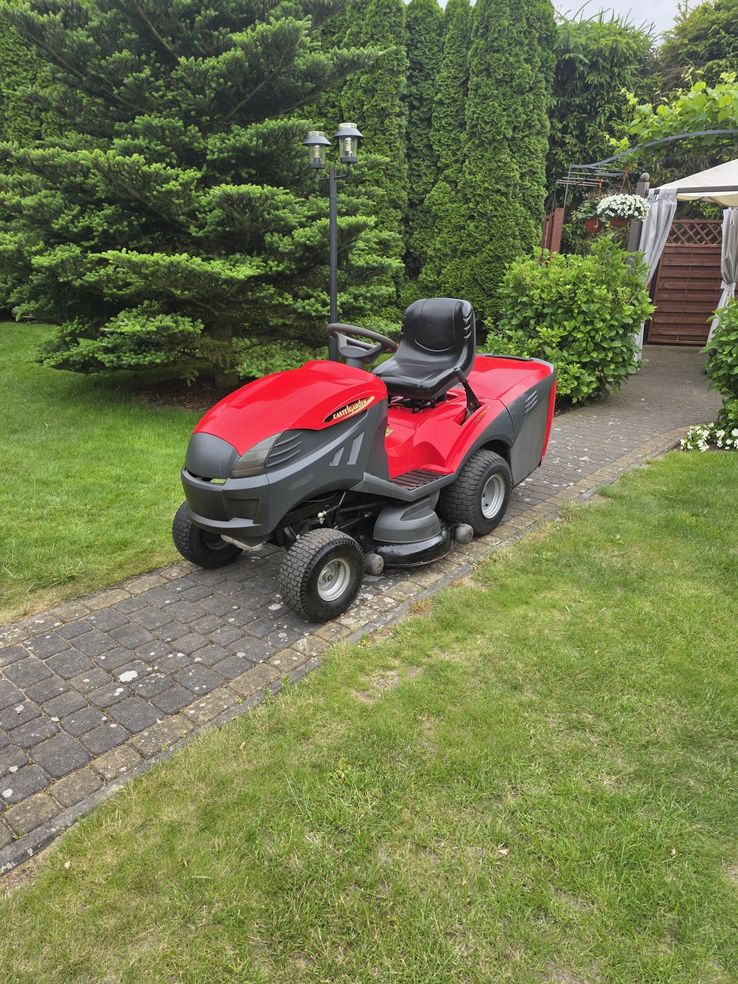 Traktorek kosiarka z koszem Castelgarden Stiga  Briggs&stratton  20v2