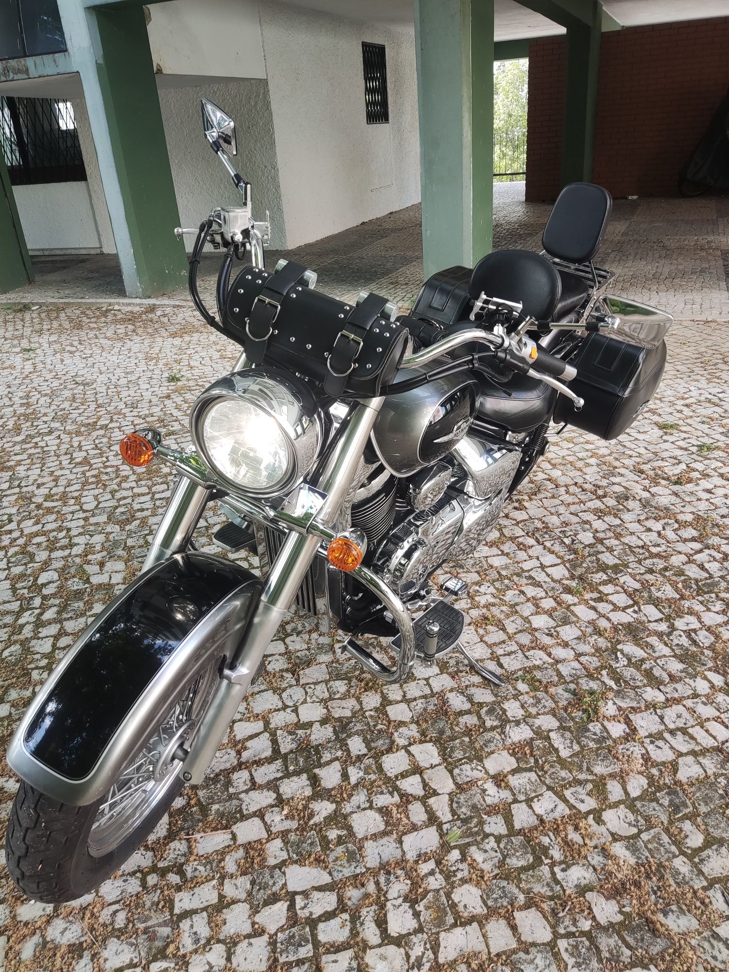 Suzuki Intruder VL800
