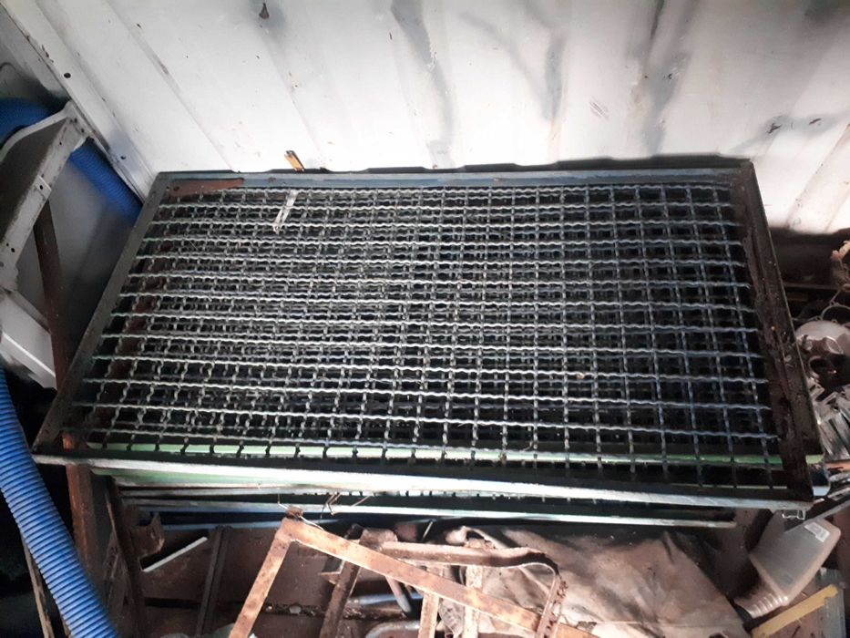 Metalowe Solidne Kraty 66× 120