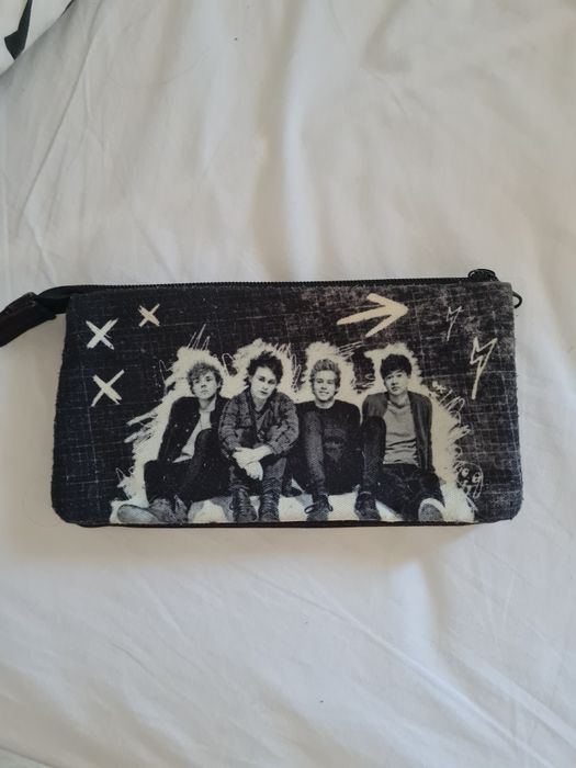 Acessórios dos 5 Seconds of Summer