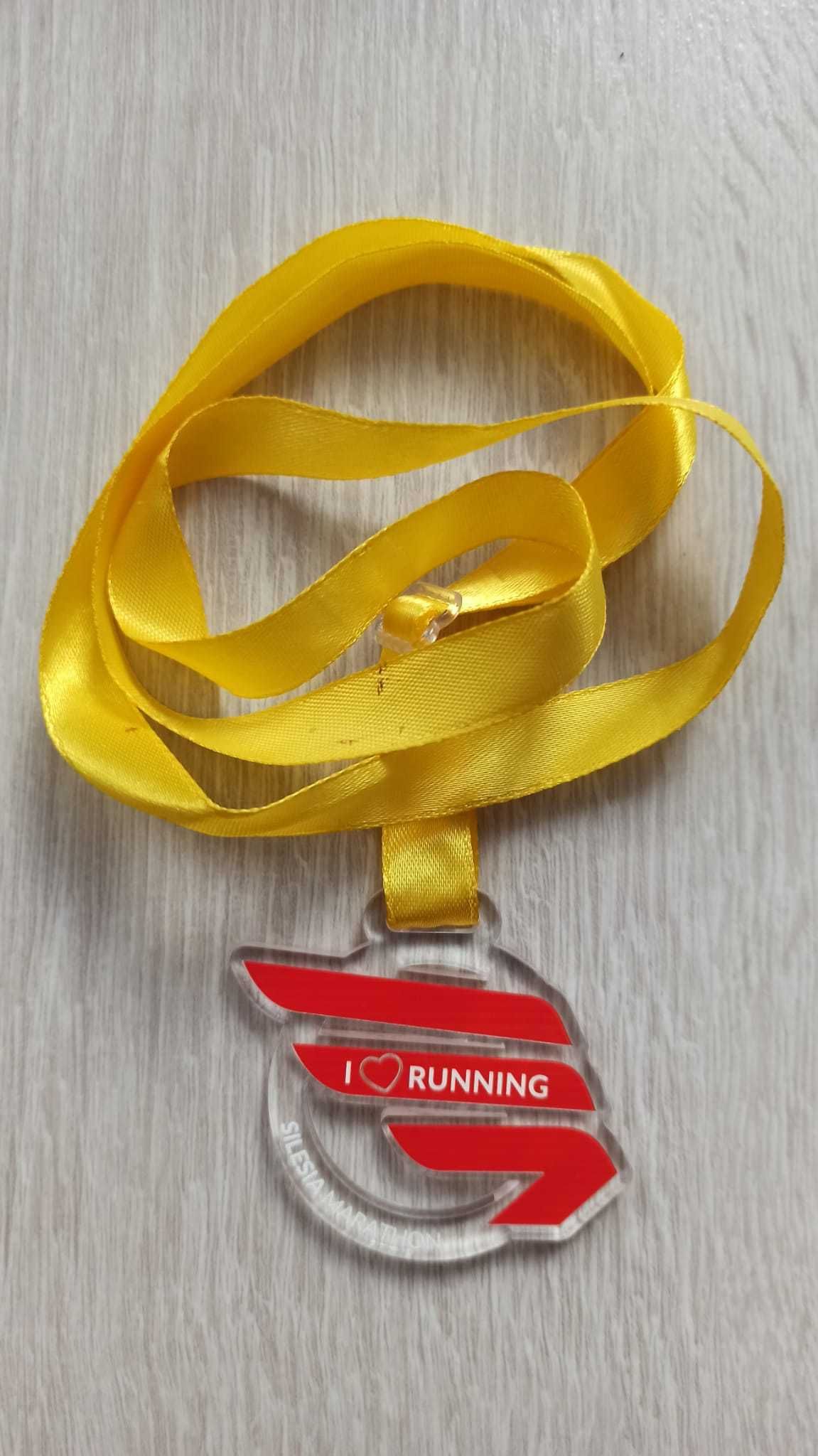 Medal z biegu Silesia Marathon