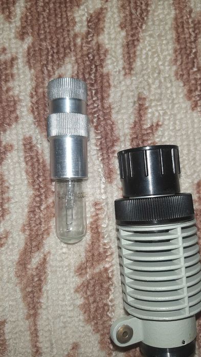 Лампочка 8в 20вт.