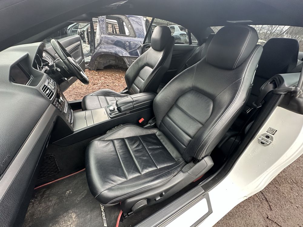 Салон сидіння сиденья 204 207 coupe купе сидушки кожа шкіра AMG ковши