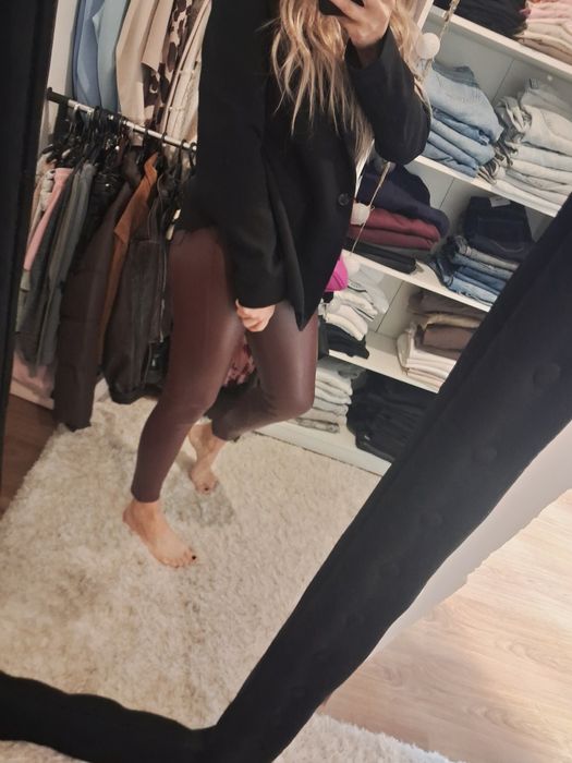 Leginsy bordowe pull bear l 40