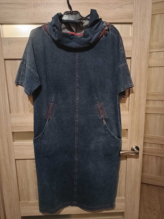 Продаю жіночу сукню 50р-р (Польща)