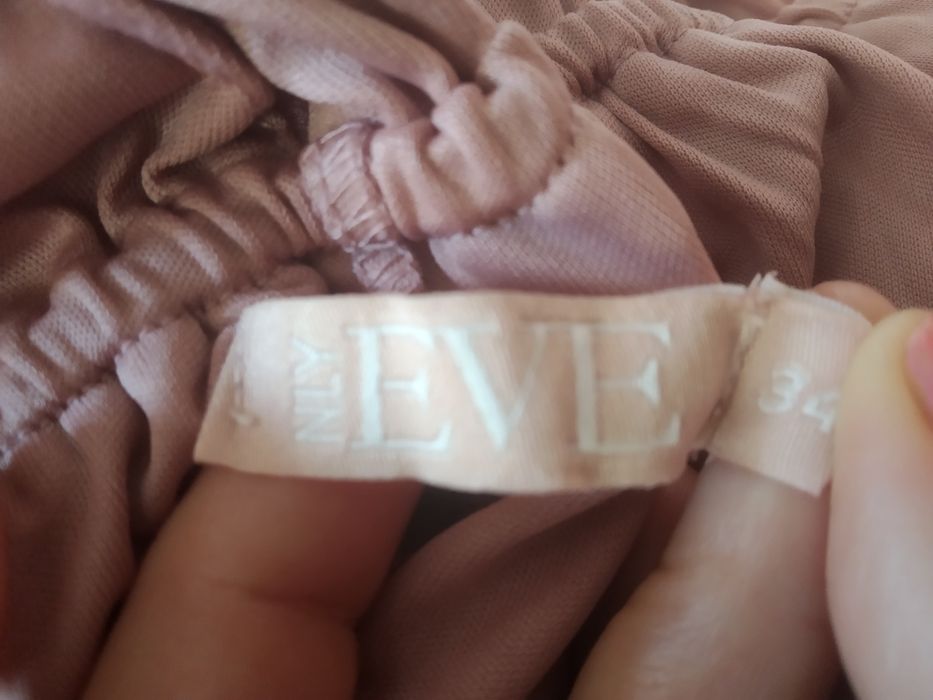 Sukienka pudrowy róż, gole plecy. Długa