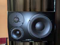 Monitores Dynaudio LYD-48