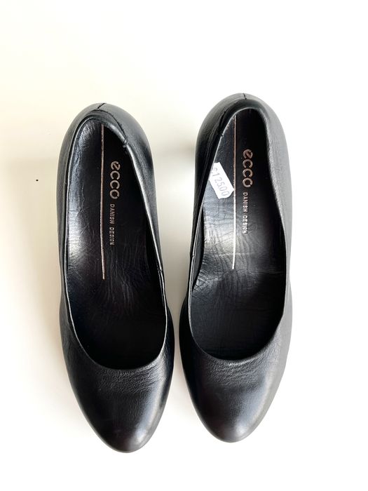 Damskie buty ECCO Shape 55 Plateau Pump rozmiar 36