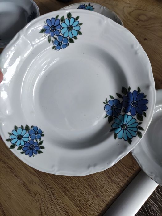 6 głębokich talerzy zestaw Chodzież made in Poland PRL niebieskie kwia