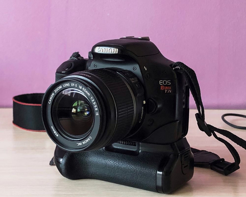 Фотоапарат Canon EOS Rebel T2i (550D)