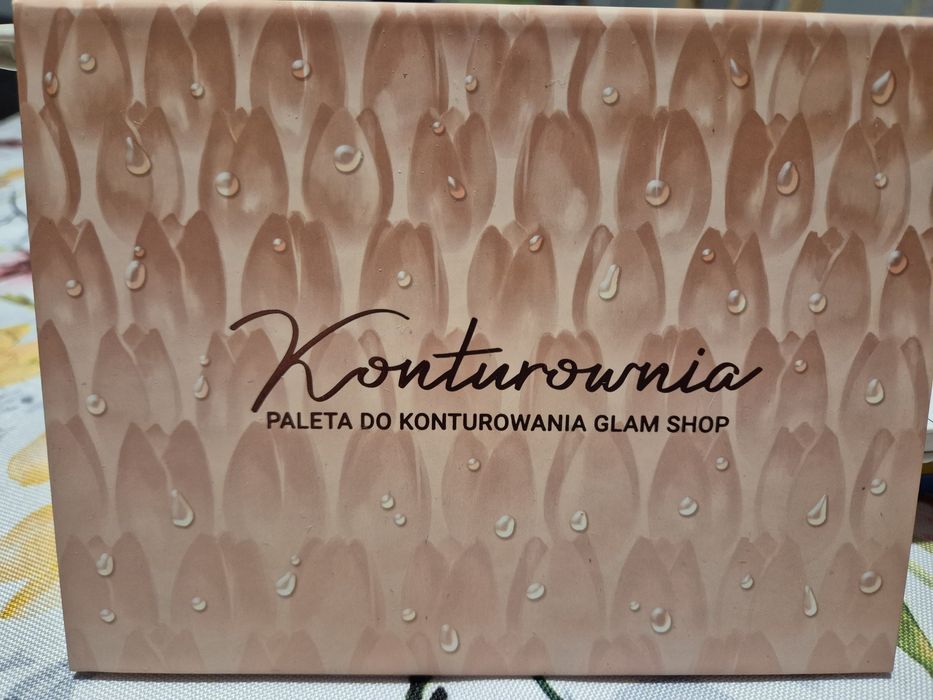 Glam Shop, Konturownia i Misz Masz