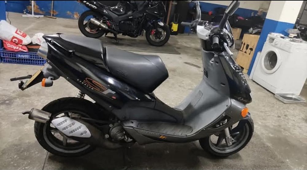 Aprilia Sr 50 Stealth