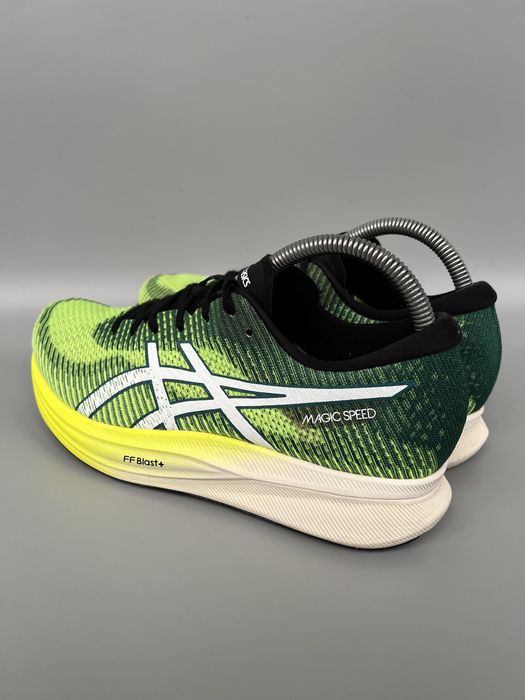Оригінальні Кросівки Asics MAGIC SPEED 2 44р.28см.