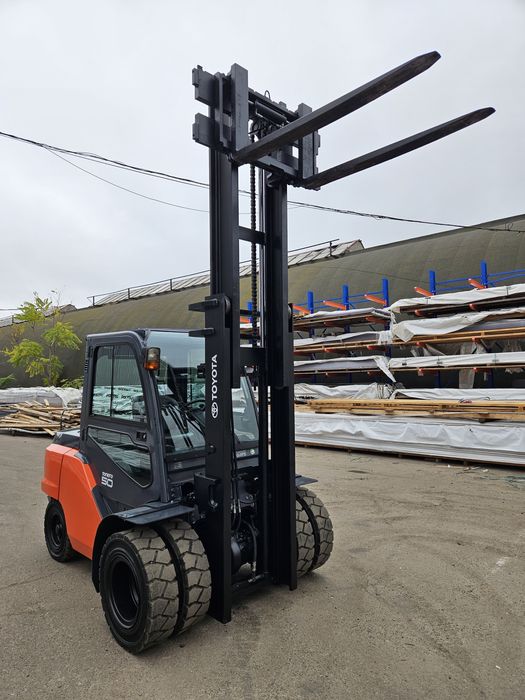 Навантажувач Toyota 5 тонн дизель. Вилочный погрузчик Тойота 5 тонн