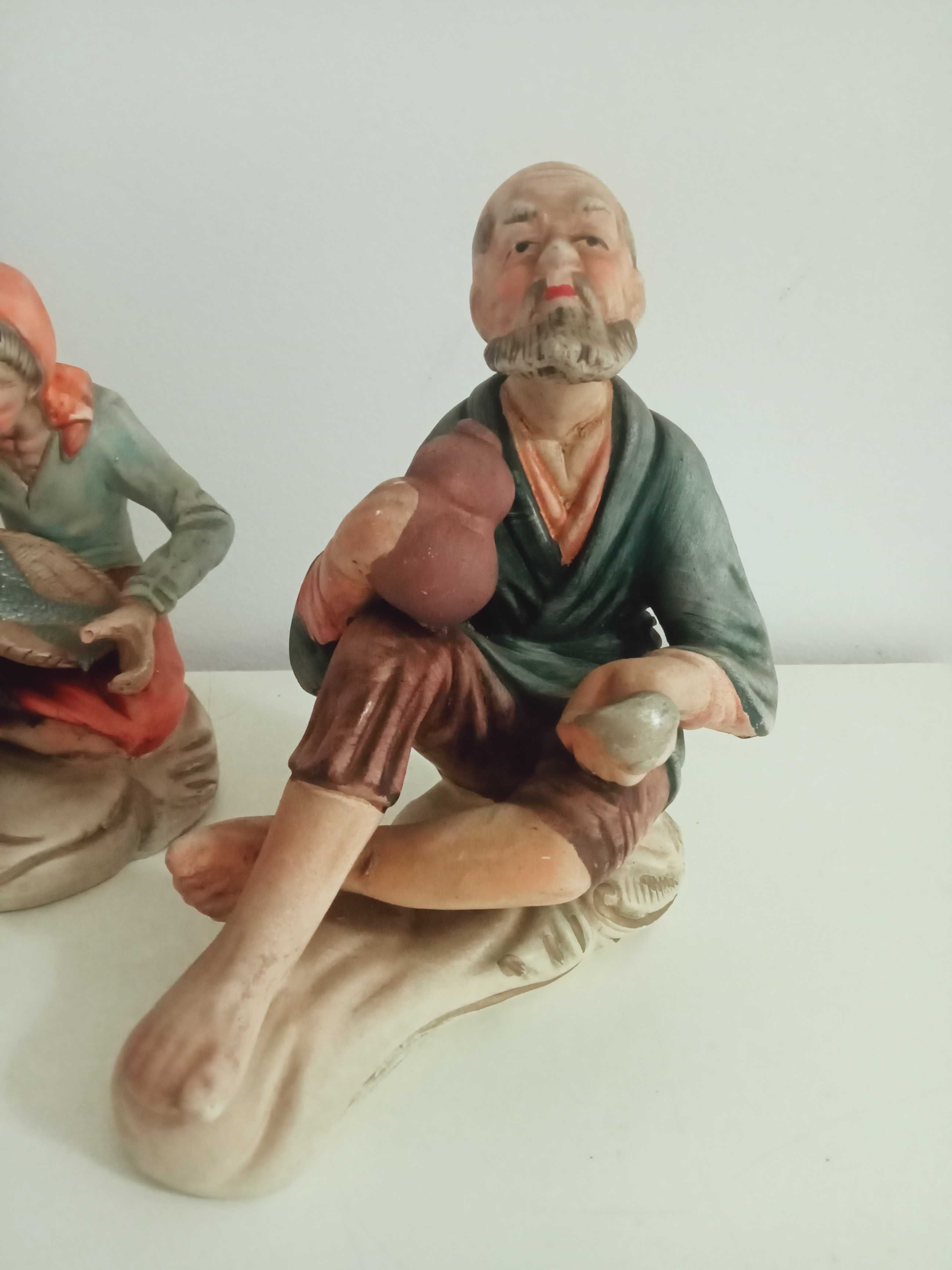 Conjunto de 3 figuras vintage em barro pintado á mão