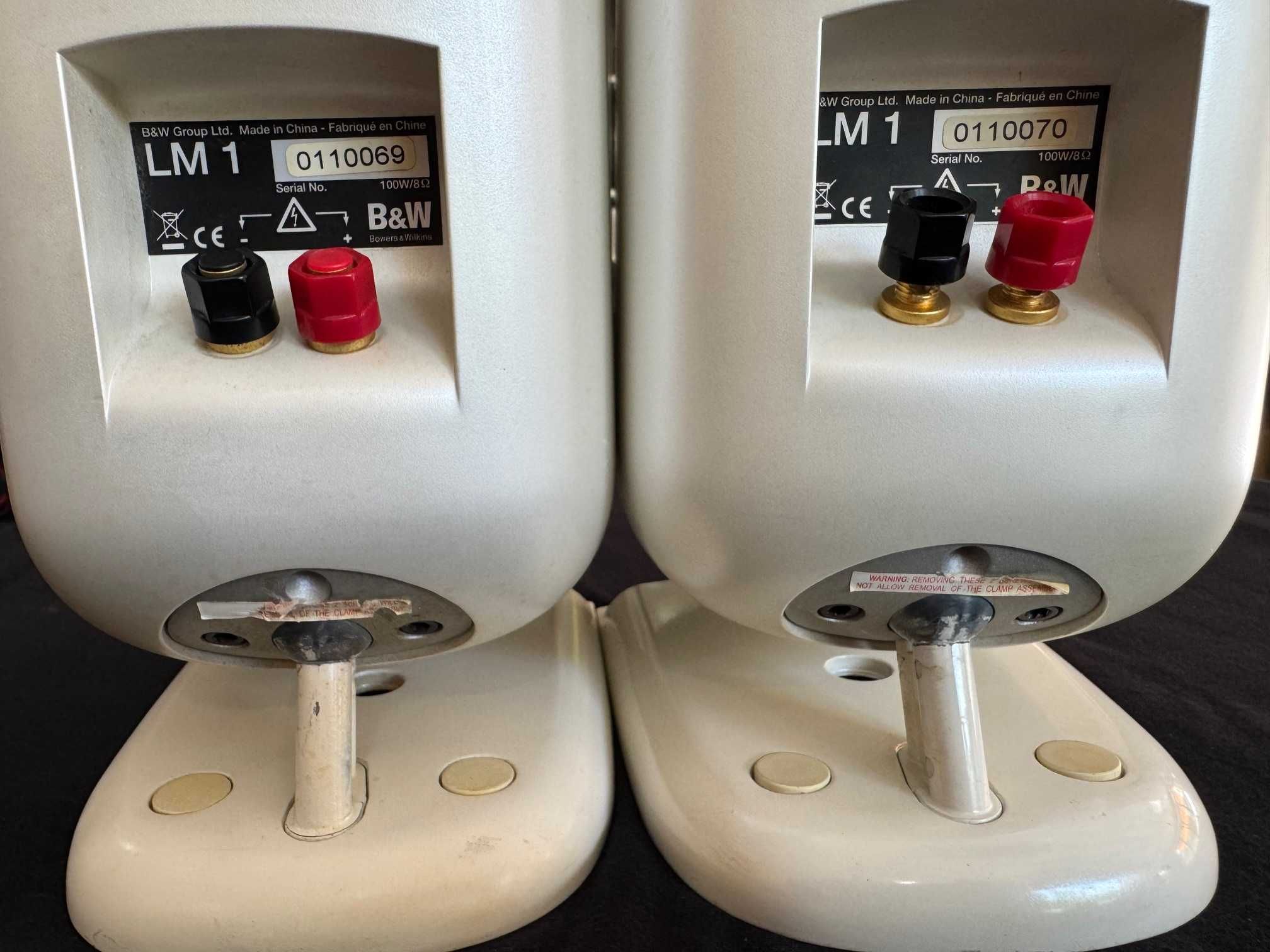 Colunas Monitoras B&W LM1