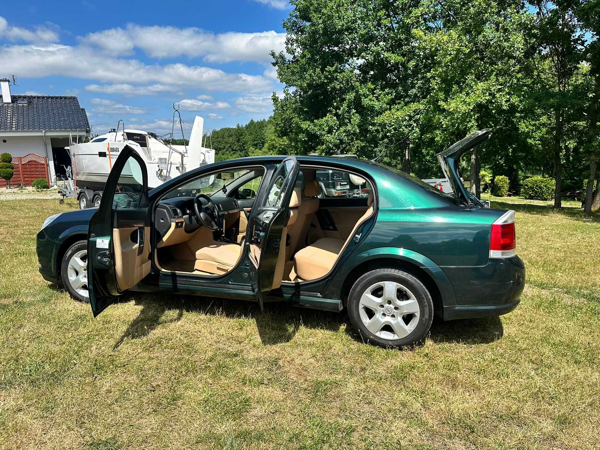 Opel Vectra C 2005, 212 km przebieg, jasny środek, dodatkowe koła