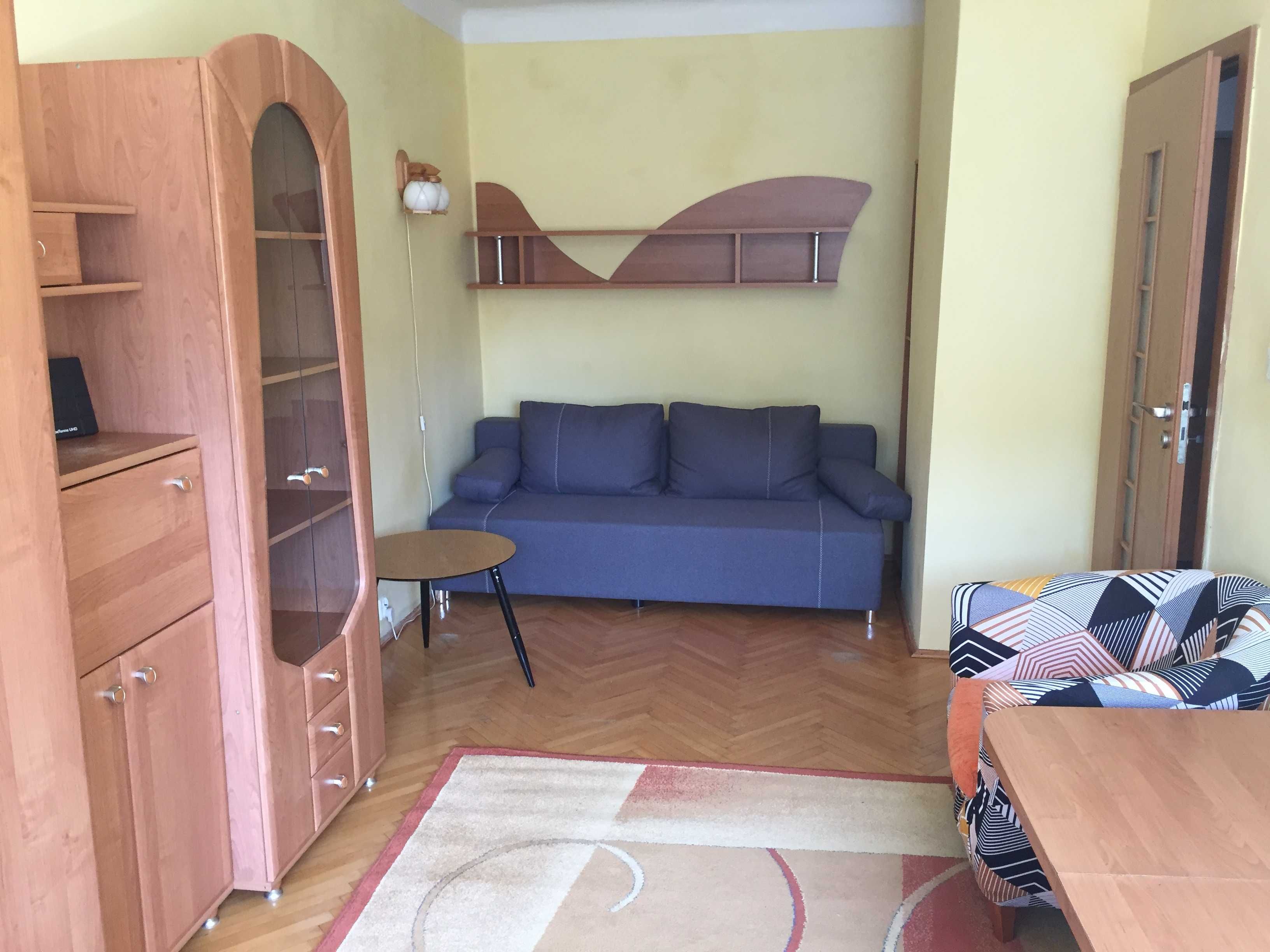wynajmę 2 pokoje z oddzielną kuchnią