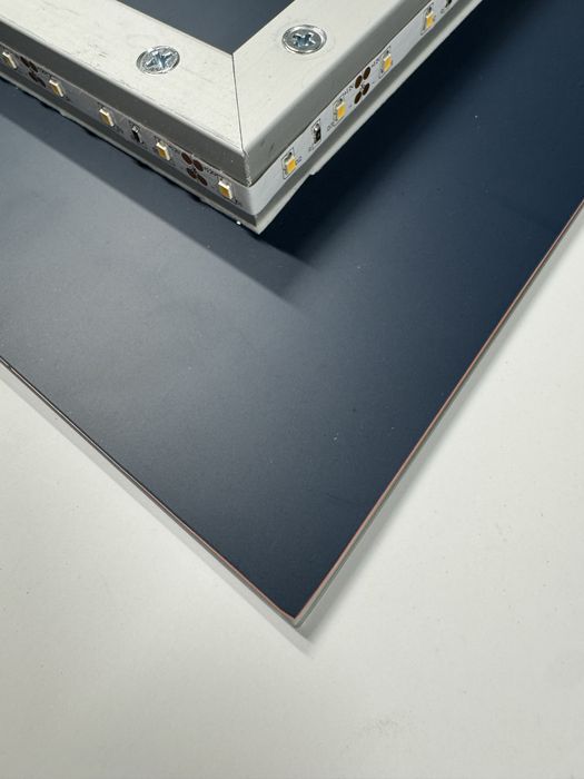 Lustro seryjne z podswietleniem led