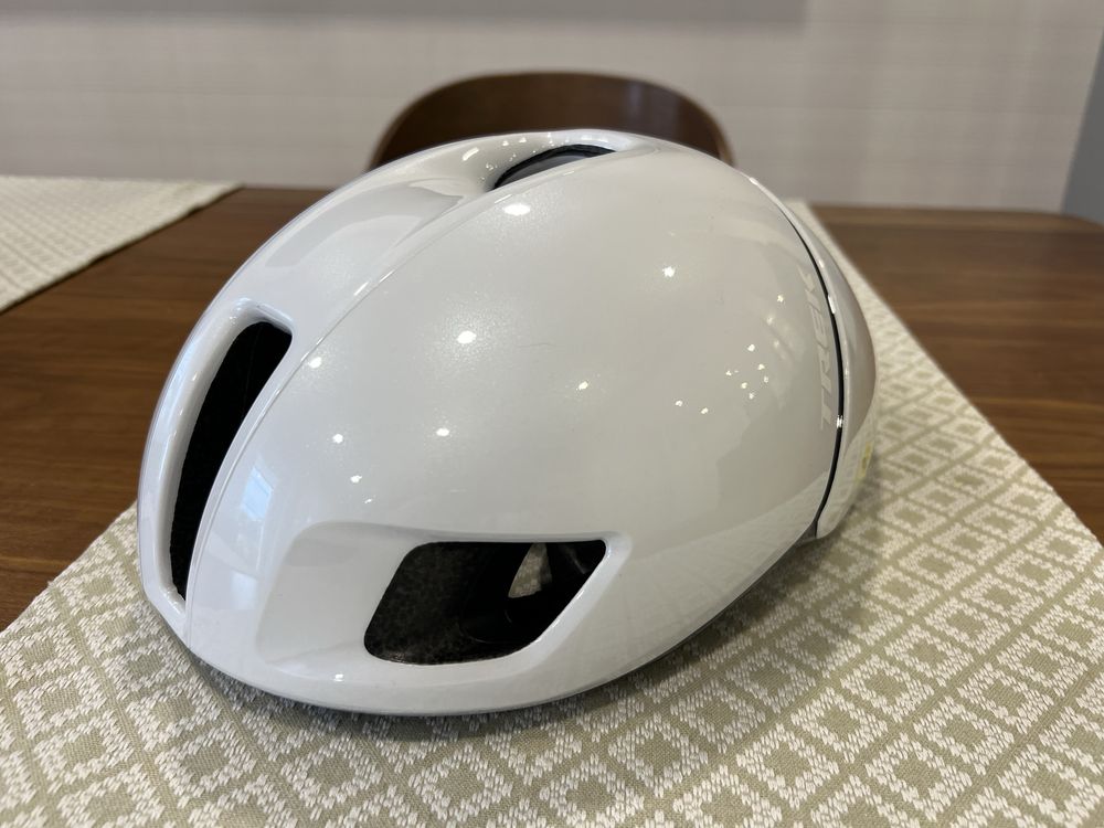 Nowy kask szosowy Trek Ballista Mips bialy L