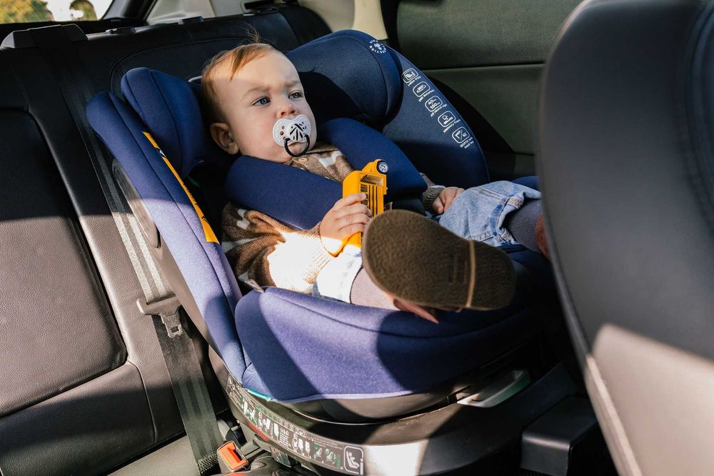 Fotelik Samochodowy ODCHYLANY OBROTOWY Isofix ISize 4Baby Enzo-Fix RWF