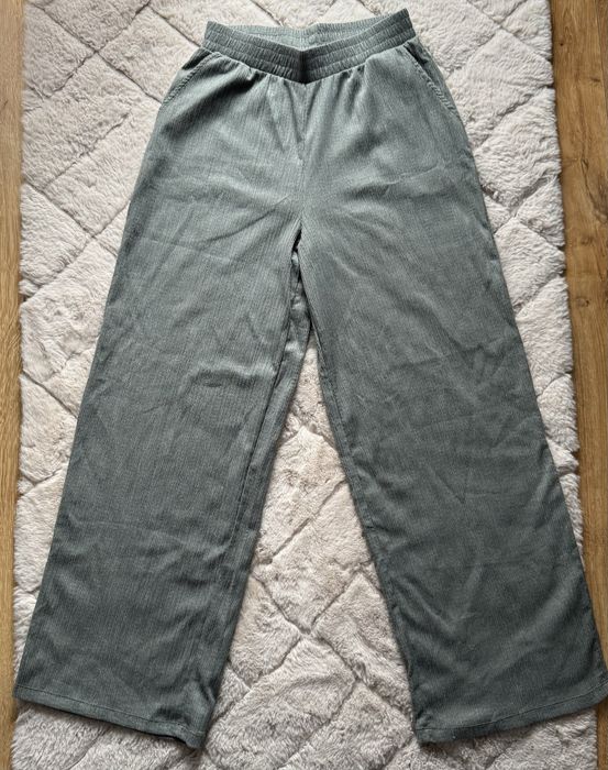 Szarozielone szerokie spodnie wide leg