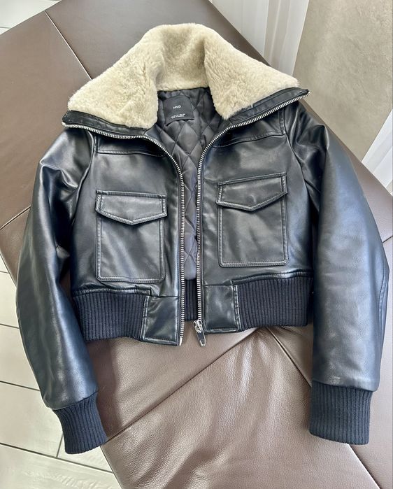 Дублянка бомбер Mango