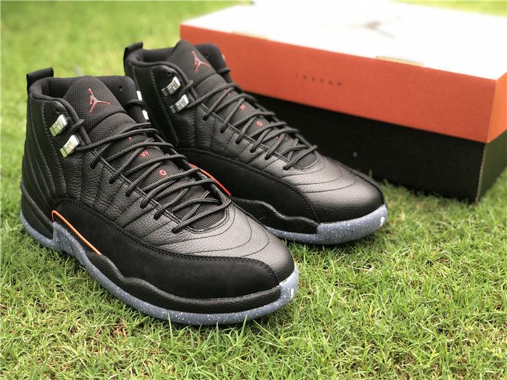 Кросівки Nike Air Jordan 12 Retro Utility Black Джордан ретро шкіряні
