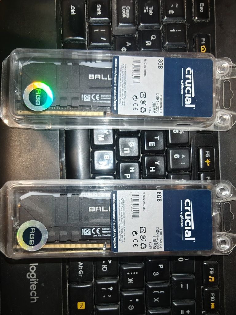 Crucial Ballistix RGB DDR4 2x8Gb BL2K8G32C16U4BL