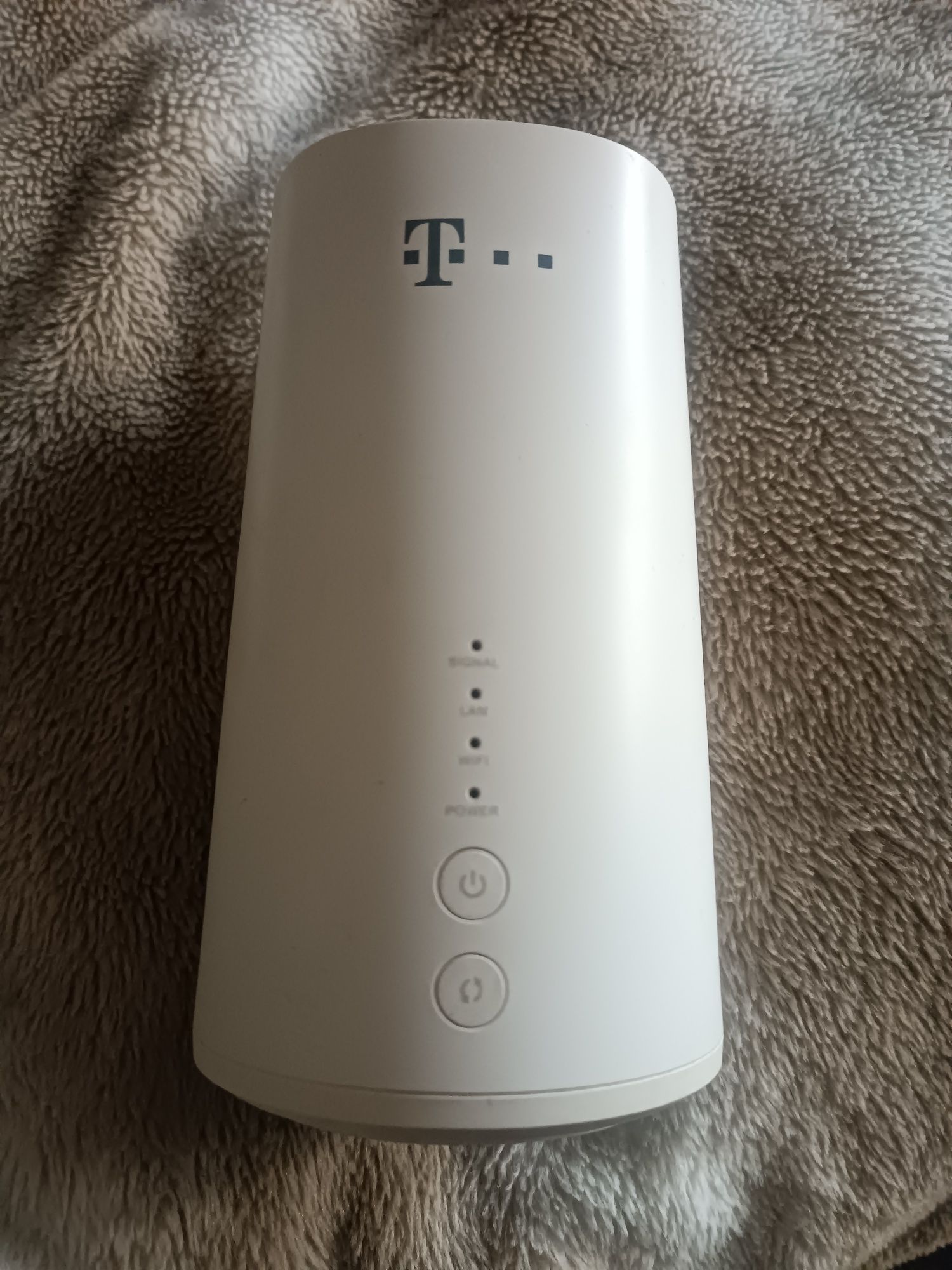 Huawei router b528s-23a