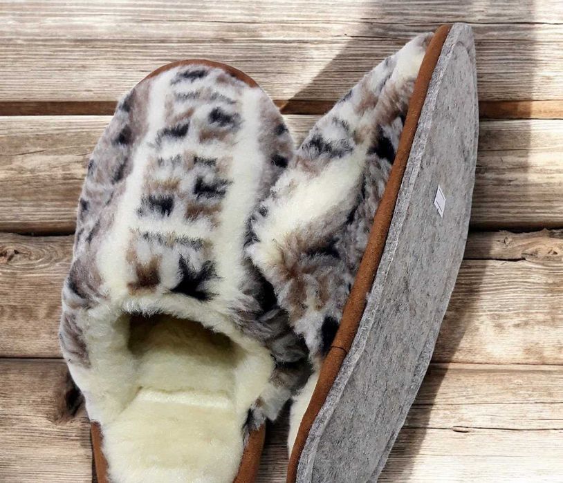 Тапочки з овчини 36-46 / Гурт і розд домашнє взуття тапки,  всувки