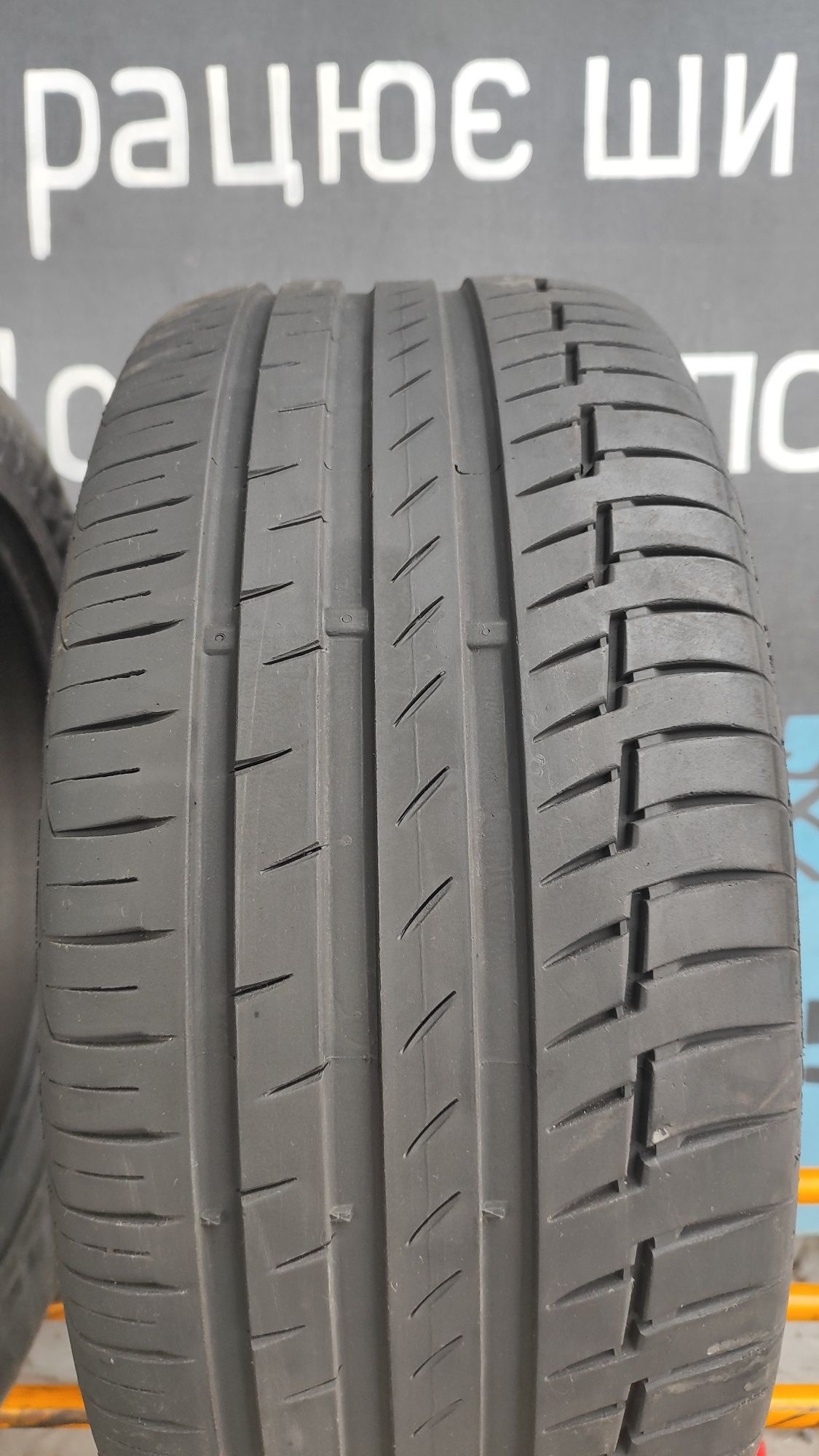 Шини Continental літні 255/45 R18