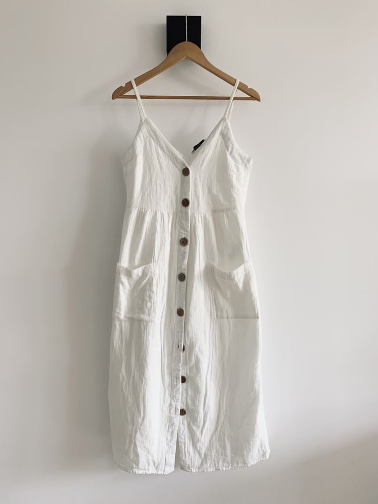 Sukienka biała guziki midi maxi letnia summer Stradivarius