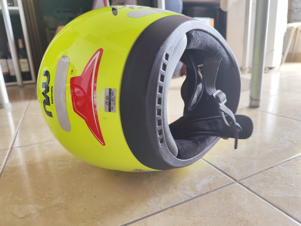 Capacete NAU amarelo